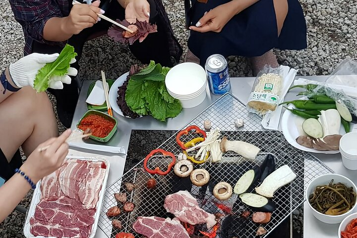 Busan big Barbecue dinner at the garden  - Photo 1 of 15